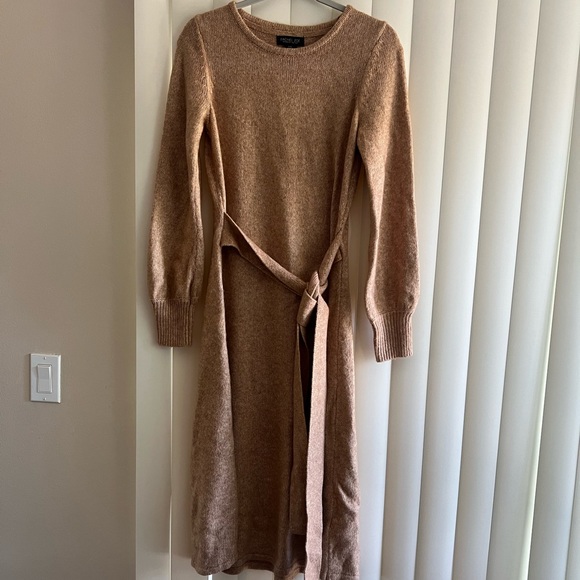 Rachel Zoe Dresses & Skirts - RACHEL ZOE Sweater Dress W/belt